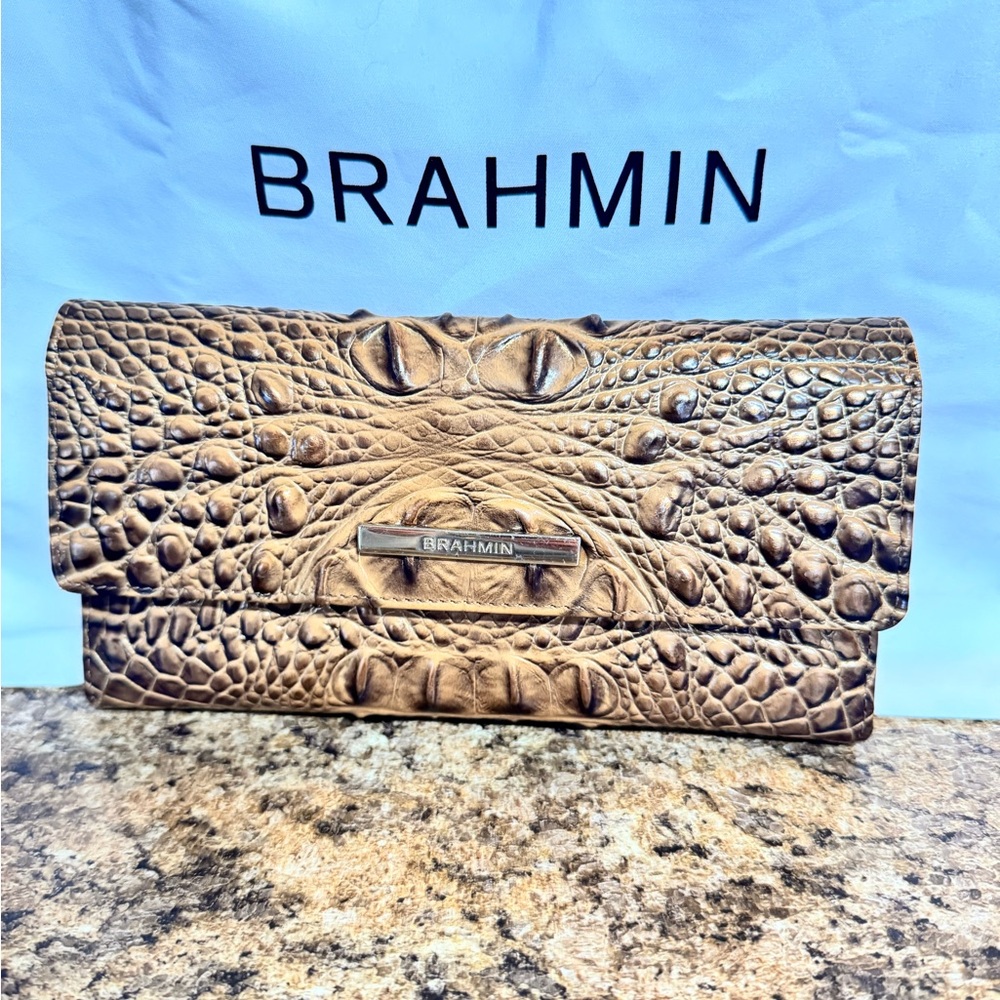 Brahmin Cordelia wallet